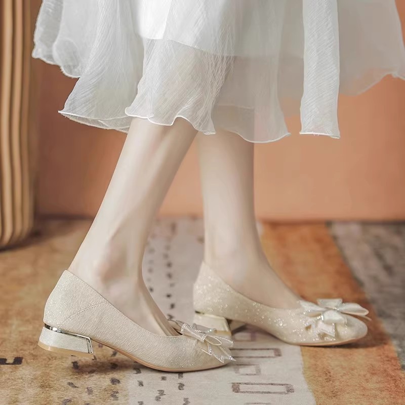 2025 여성 가을 신상 이브닝 소프트 솔 로우탑 웨딩 - Heels 리뷰 및 가격